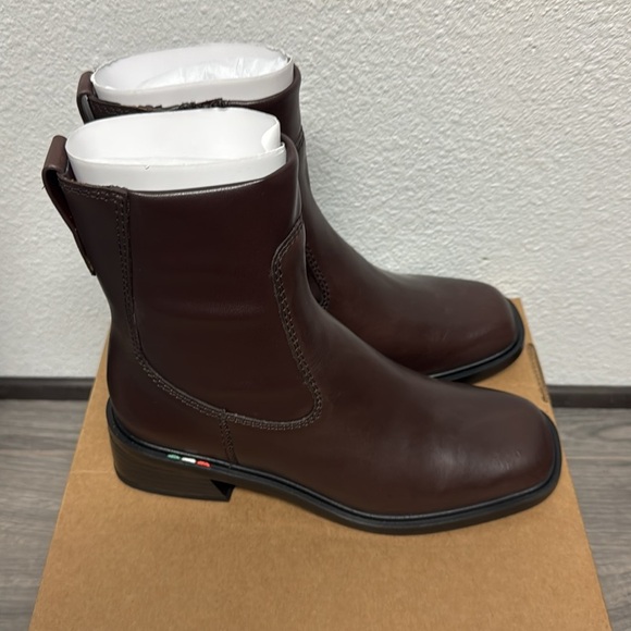 Franco Sarto Gracelyn Ankle Boot (WIDE) - Picture 6 of 7